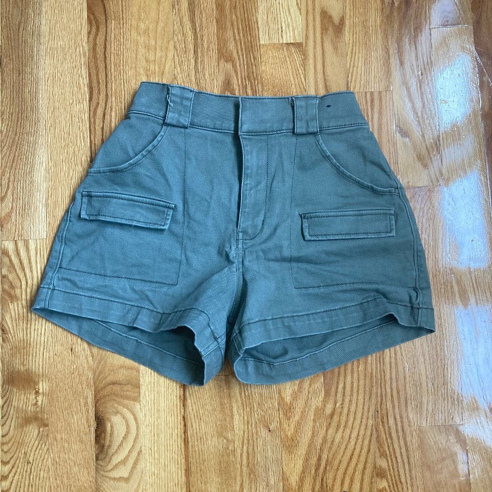 Hollister Ultra High Rise Mom Shorts